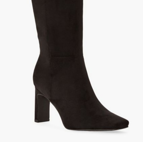 Evelyn Heeled Boot - Picture 4 of 5